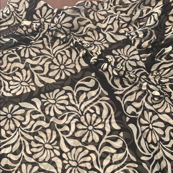 Bebe Blouse - Picture 2 of 5